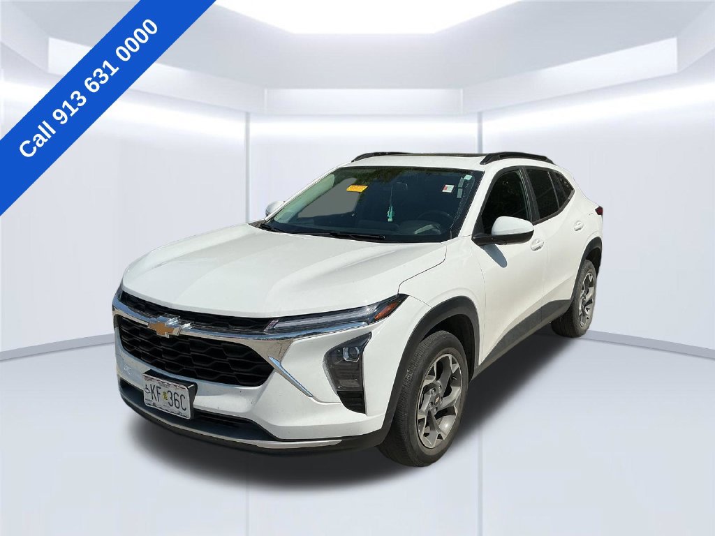 Used 2024 Chevrolet Trax LT w/ Driver Confidence Package