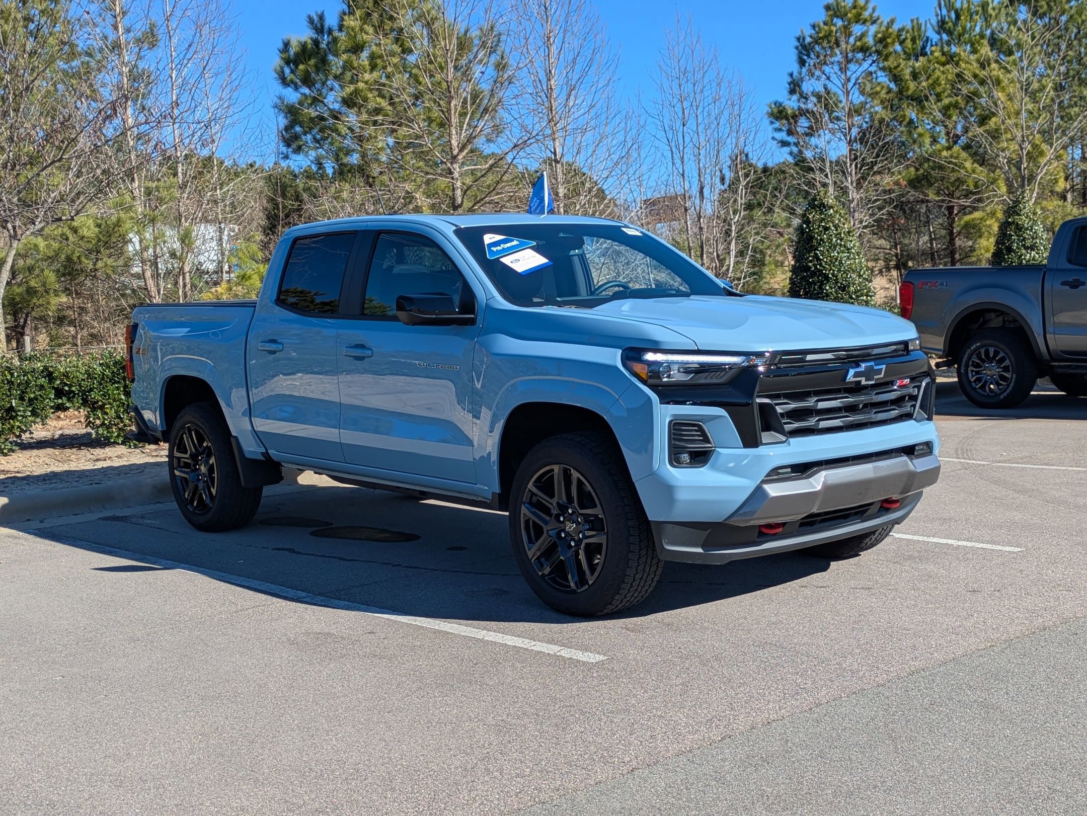 Used 2025 Chevrolet Colorado Z71 w/ Technology Package image 8