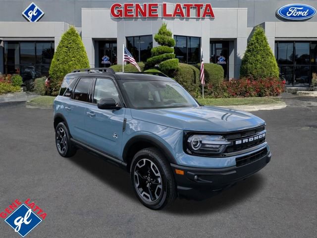 Certified 2022 Ford Bronco Sport Outer Banks w/ Tech Package AWD/4WD image 1