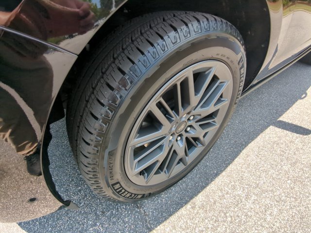 Certified 2025 Ford Expedition Platinum w/ Stealth Performance Package AWD/4WD image 12