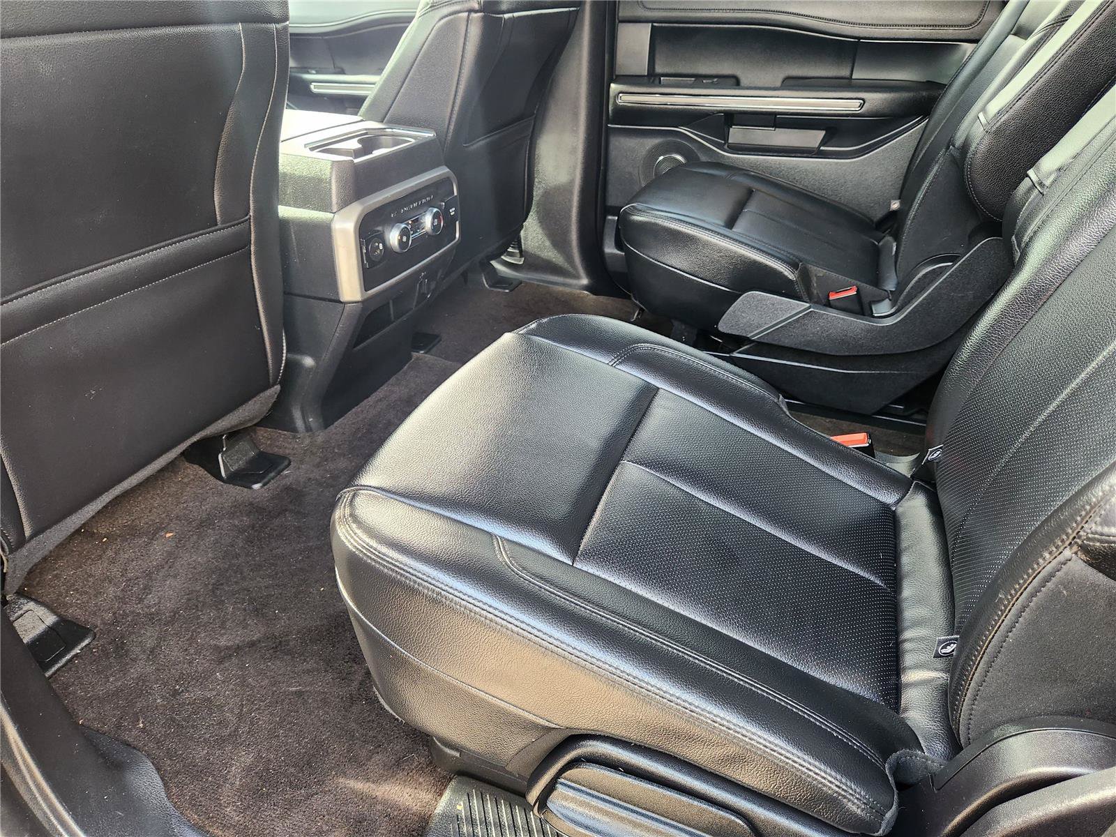 Certified 2021 Ford Expedition XLT RWD image 23