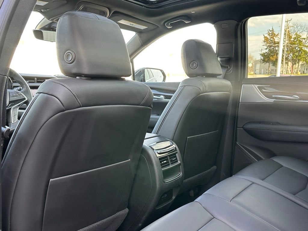 Used 2023 Cadillac XT5 Premium Luxury w/ Technology Package image 13