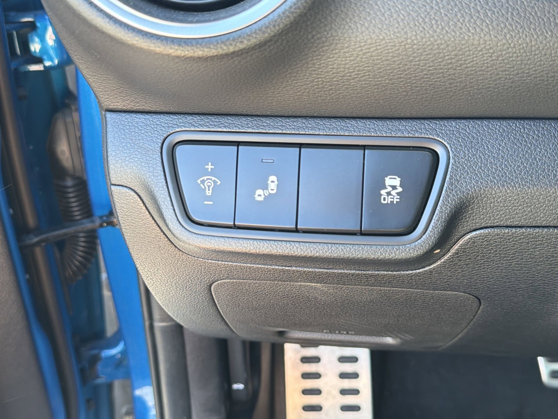 Used 2023 Kia Forte GT-Line image 8