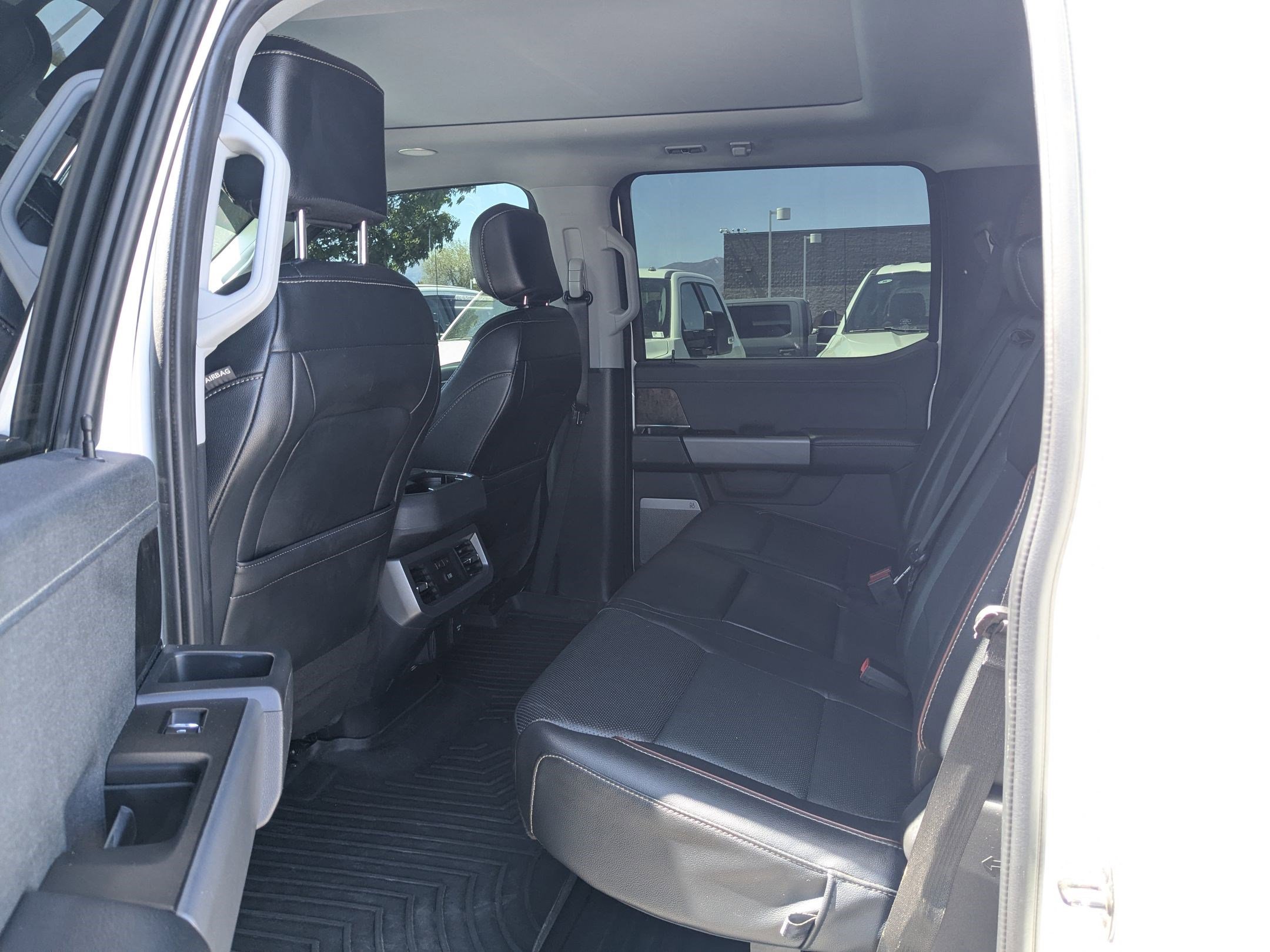 Certified 2023 Ford F350 Lariat w/ Lariat Ultimate Package AWD/4WD image 32