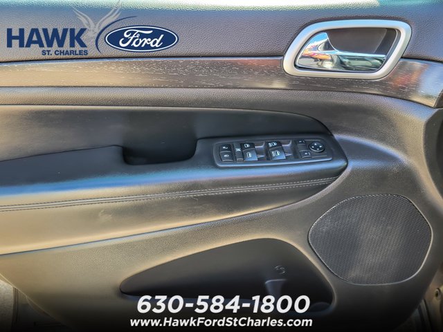 Used 2018 Jeep Grand Cherokee Altitude AWD/4WD image 16