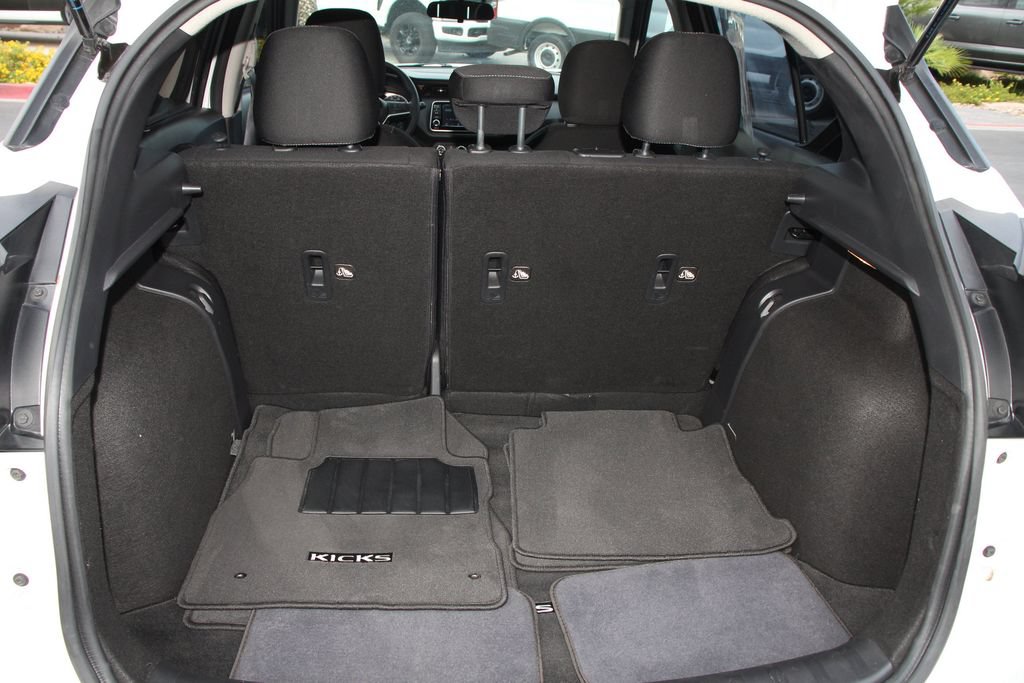 Used 2022 Nissan Kicks S FWD image 24