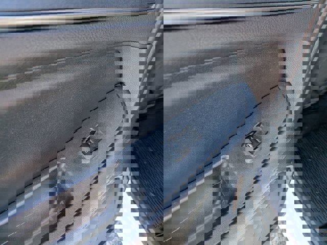 Certified 2024 Ford Edge SE w/ Black Appearance Package image 26