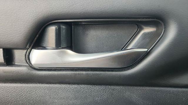 Used 2024 Nissan Altima 2.5 SV FWD image 18
