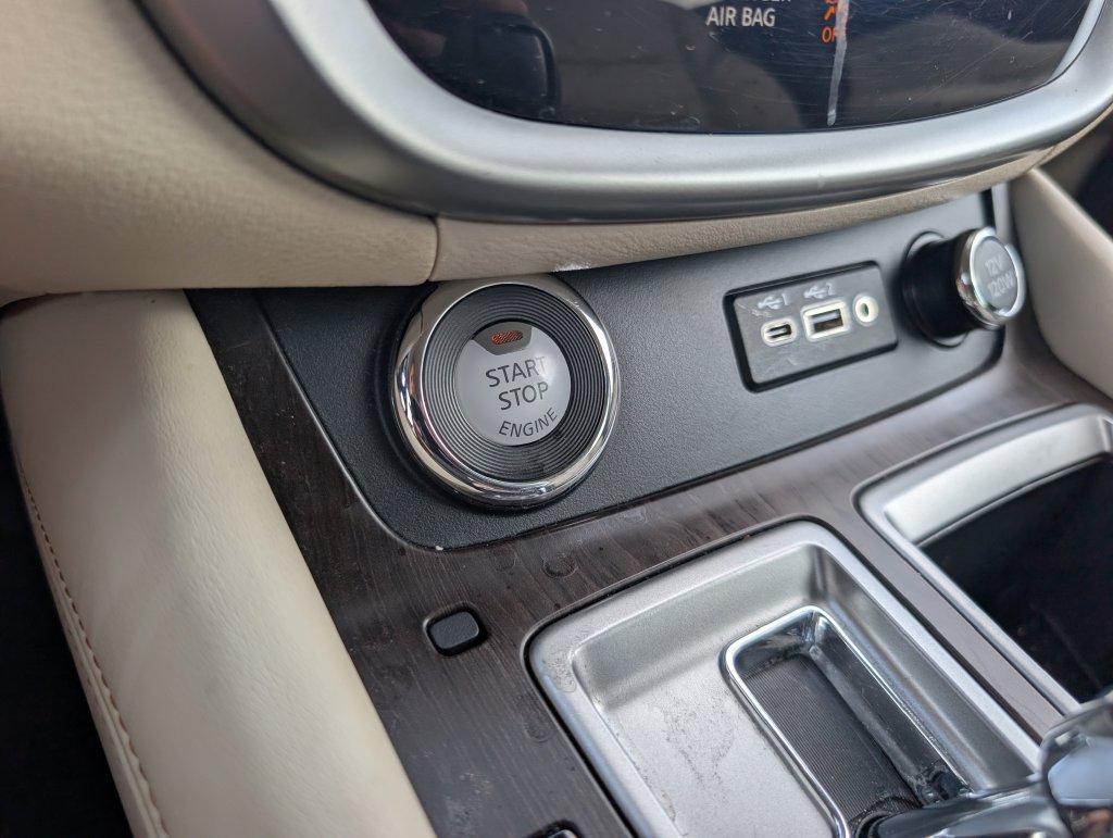 Used 2023 Nissan Murano Platinum w/ Cargo Package FWD image 23