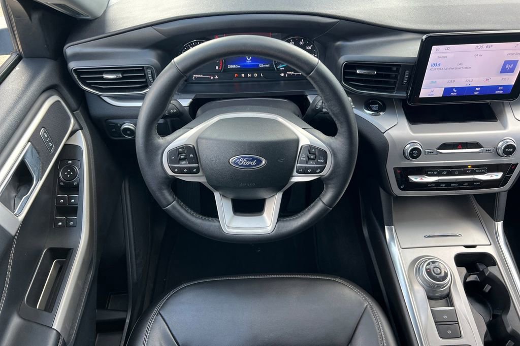 Certified 2022 Ford Explorer XLT w/ Equipment Group 202A image 16