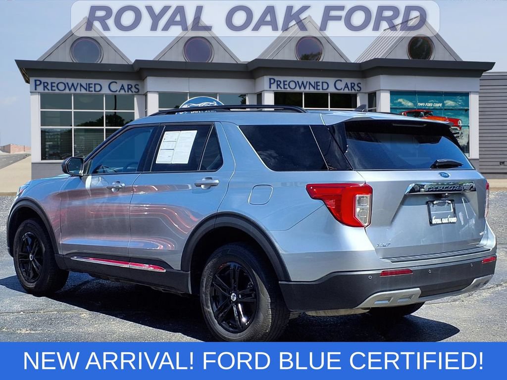 Certified 2024 Ford Explorer XLT w/ Equipment Group 202A AWD/4WD image 2