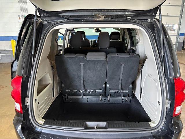 Used 2020 Dodge Grand Caravan SE FWD image 22