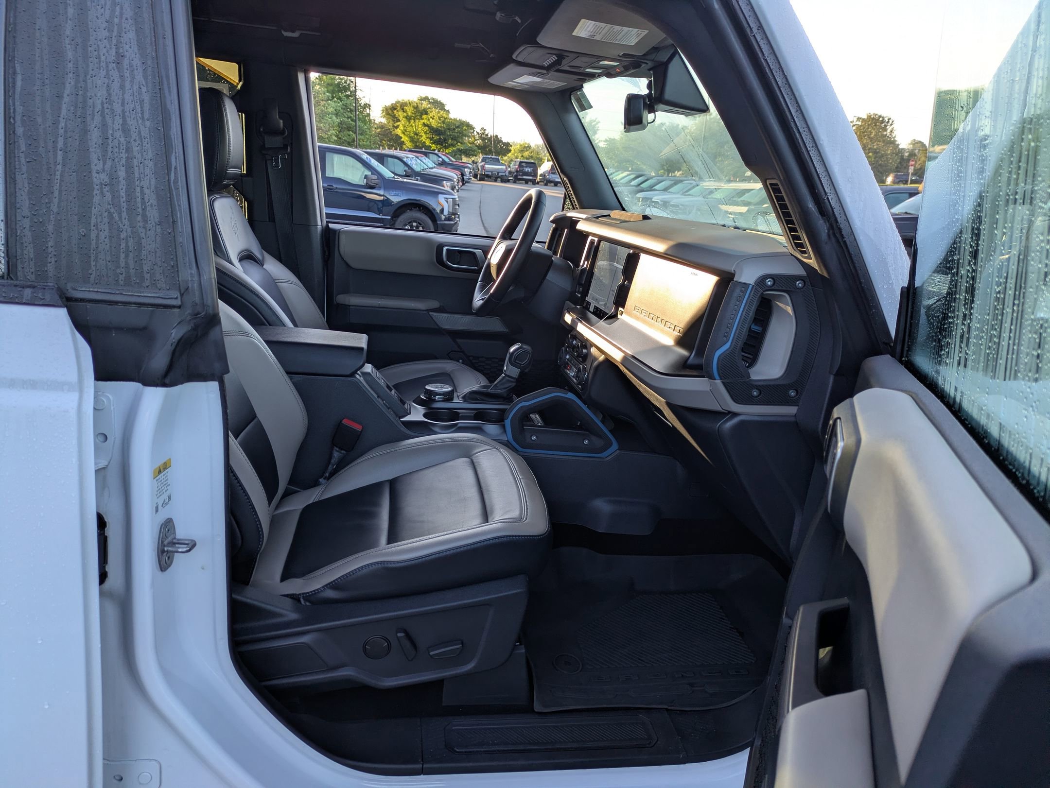 Certified 2023 Ford Bronco Wildtrak AWD/4WD image 38