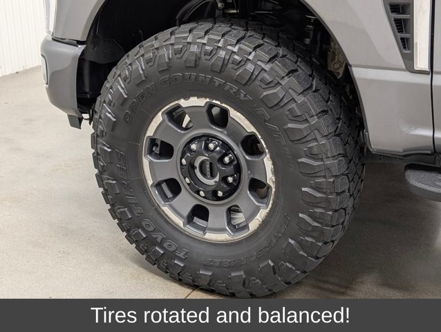 Certified 2023 Ford F250 Platinum w/ Tremor Off-Road Package AWD/4WD image 2