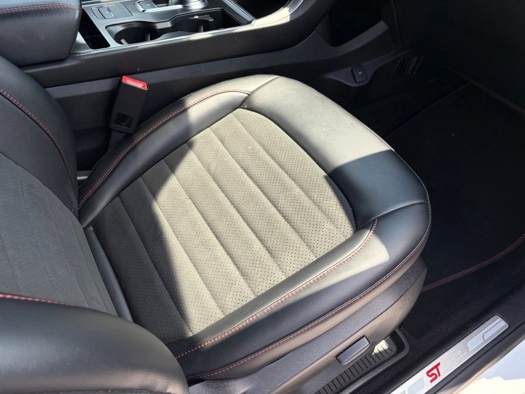 Certified 2022 Ford Edge ST-Line AWD/4WD image 23