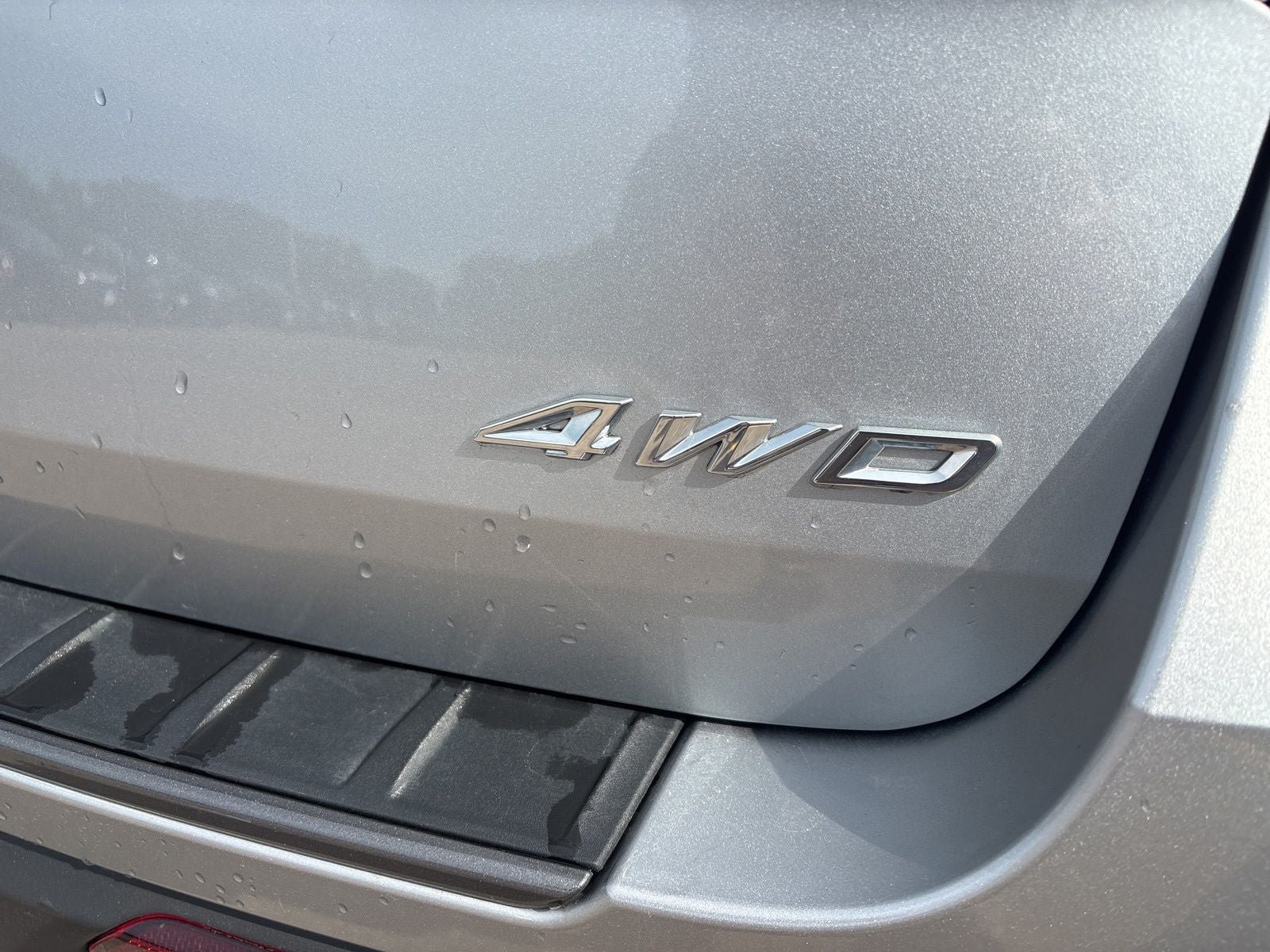 Certified 2023 Ford Explorer XLT w/ Equipment Group 202A AWD/4WD image 10