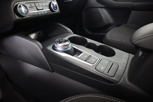 Certified 2024 Ford Escape Active AWD/4WD image 52