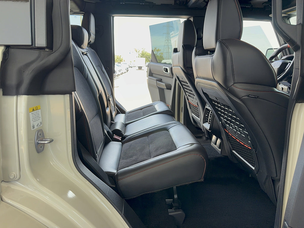 Certified 2025 Ford Bronco Raptor w/ Interior Carbon Fiber Pack AWD/4WD image 15