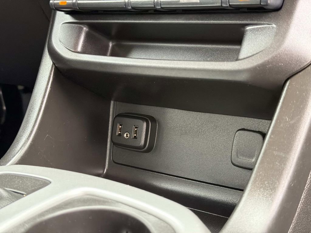 Used 2022 Chevrolet Colorado LT w/ Fleet Safety Package image 24