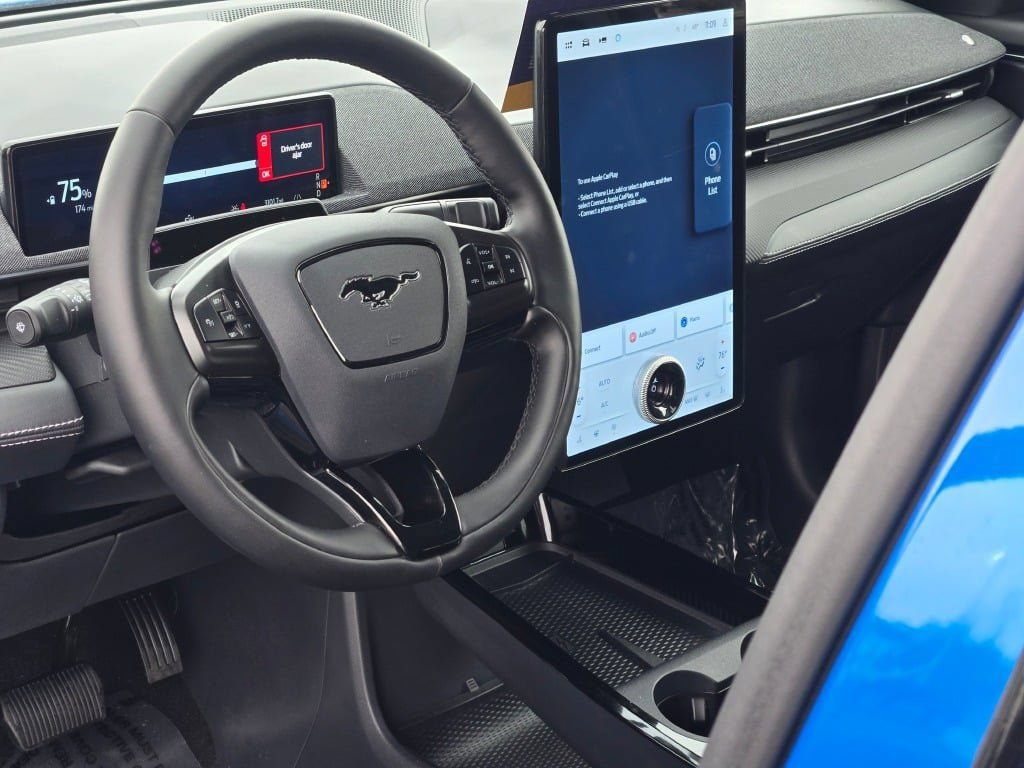 Certified 2025 Ford Mustang Mach-E Premium AWD/4WD image 25