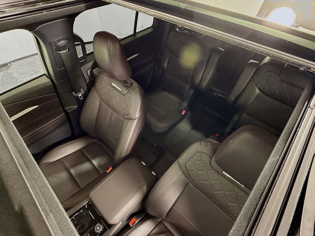 Certified 2025 Ford Explorer Platinum w/ Ultimate Package image 23