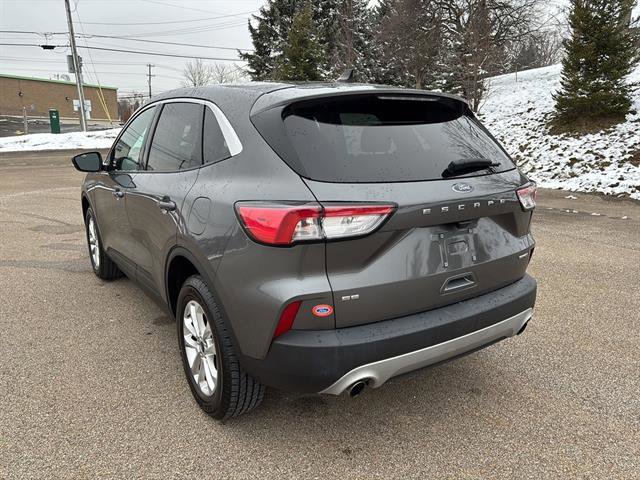 Certified 2022 Ford Escape SE w/ Convenience Package image 3