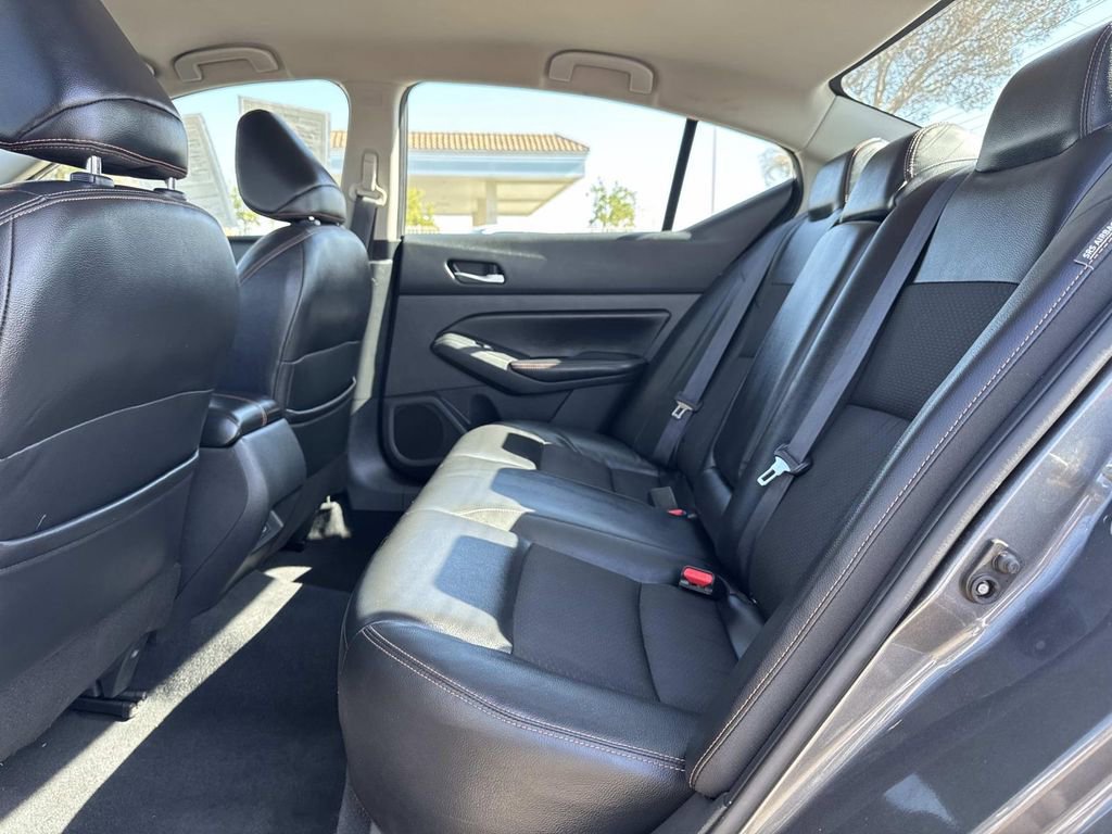 Used 2021 Nissan Altima 2.5 SR image 24