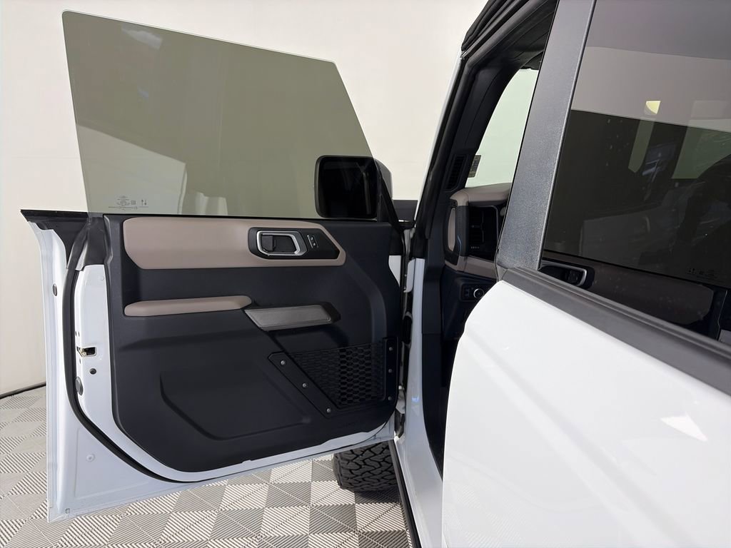 Certified 2022 Ford Bronco Wildtrak AWD/4WD image 10