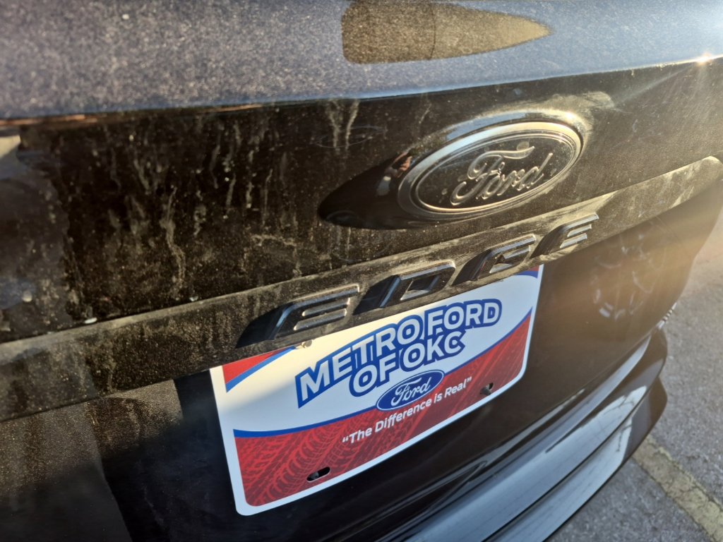 Certified 2024 Ford Edge SE w/ Black Appearance Package AWD/4WD image 14