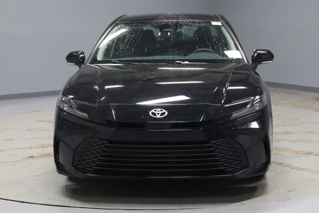 Used 2025 Toyota Camry LE FWD image 8