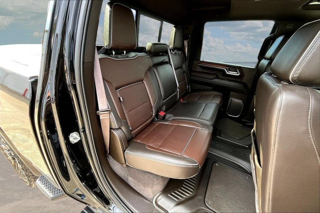 Used 2024 GMC Sierra 2500 Denali w/ Denali Reserve Package AWD/4WD image 28