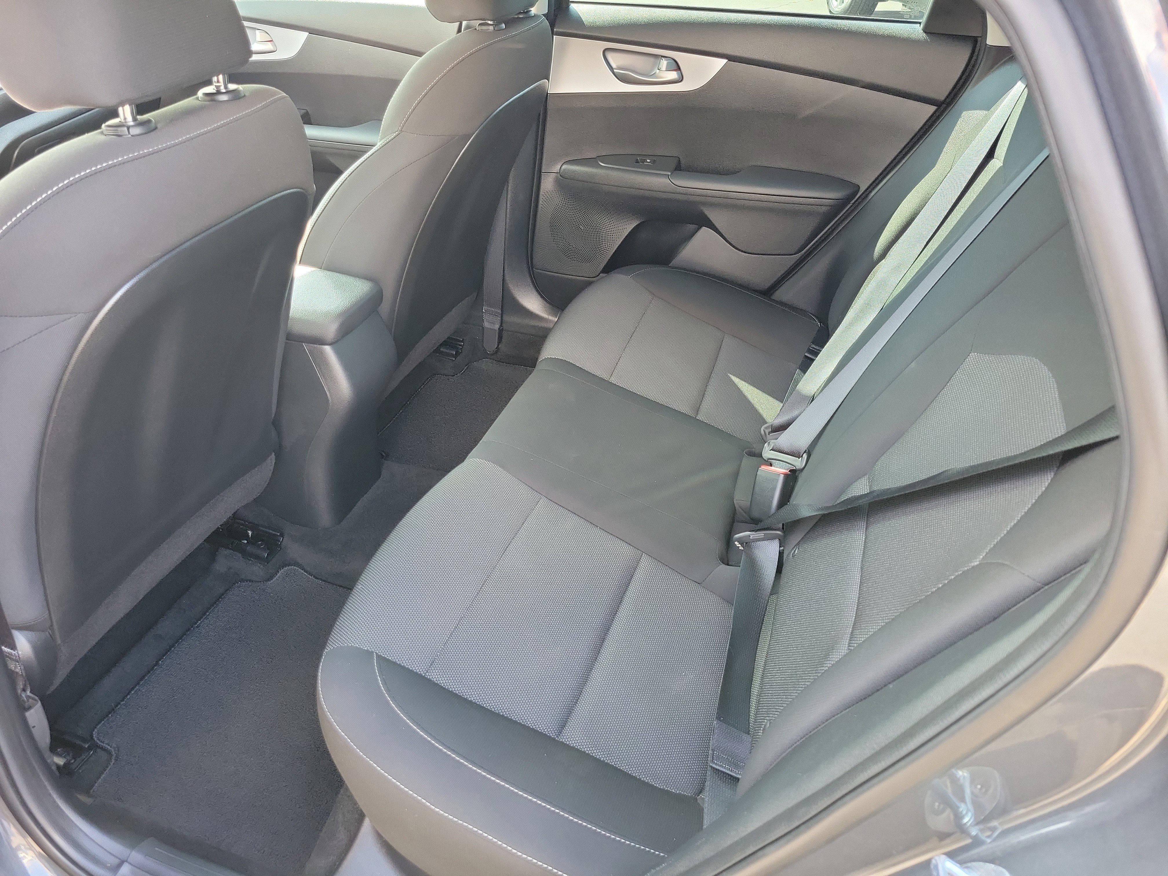 Used 2022 Kia Forte LXS w/ LXS Technology Package FWD image 12