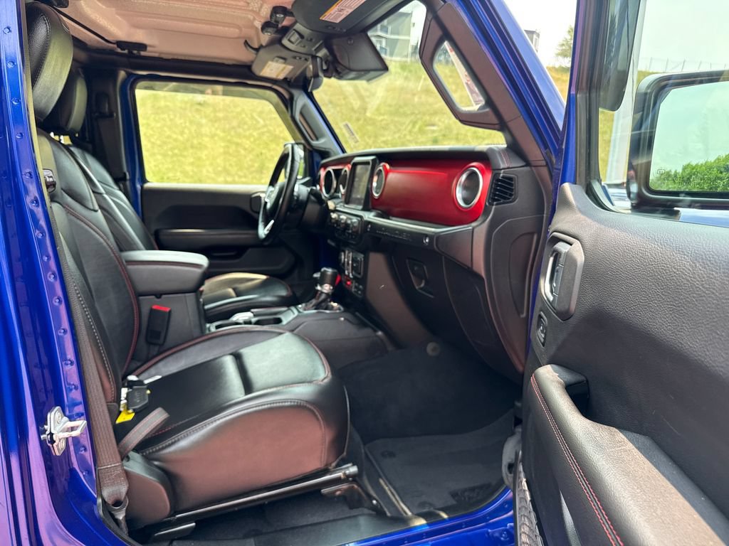 Used 2020 Jeep Wrangler Unlimited Rubicon AWD/4WD image 32