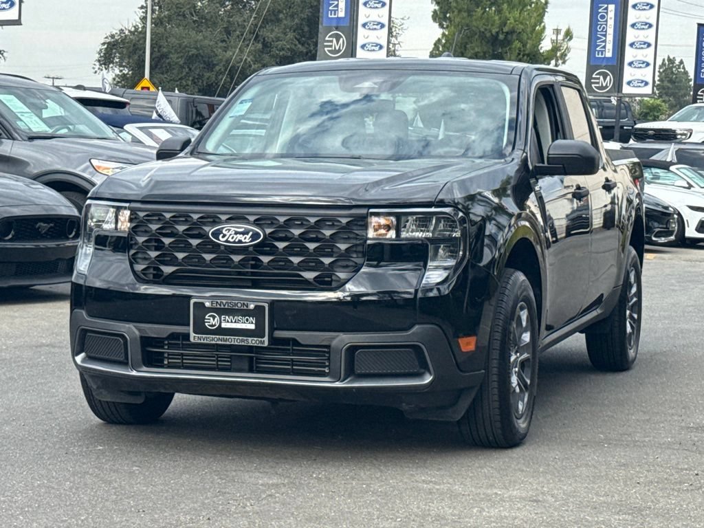 Certified 2025 Ford Maverick XLT w/ 4K Tow Package AWD/4WD image 5