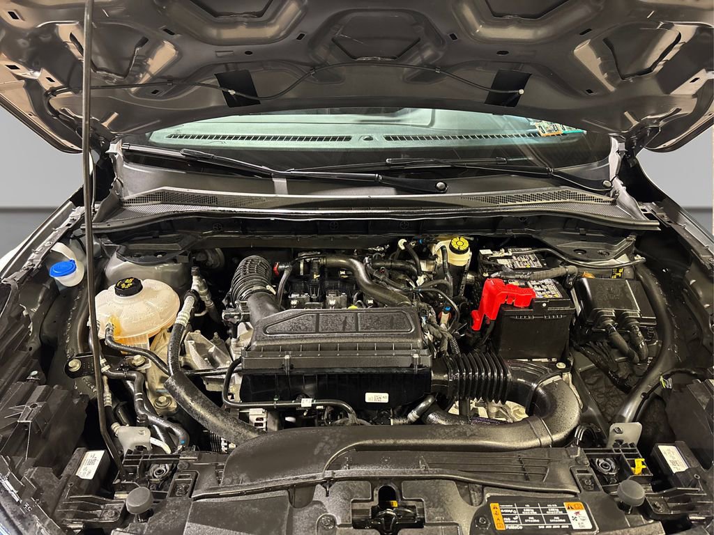 Certified 2025 Ford Escape ST-Line image 17