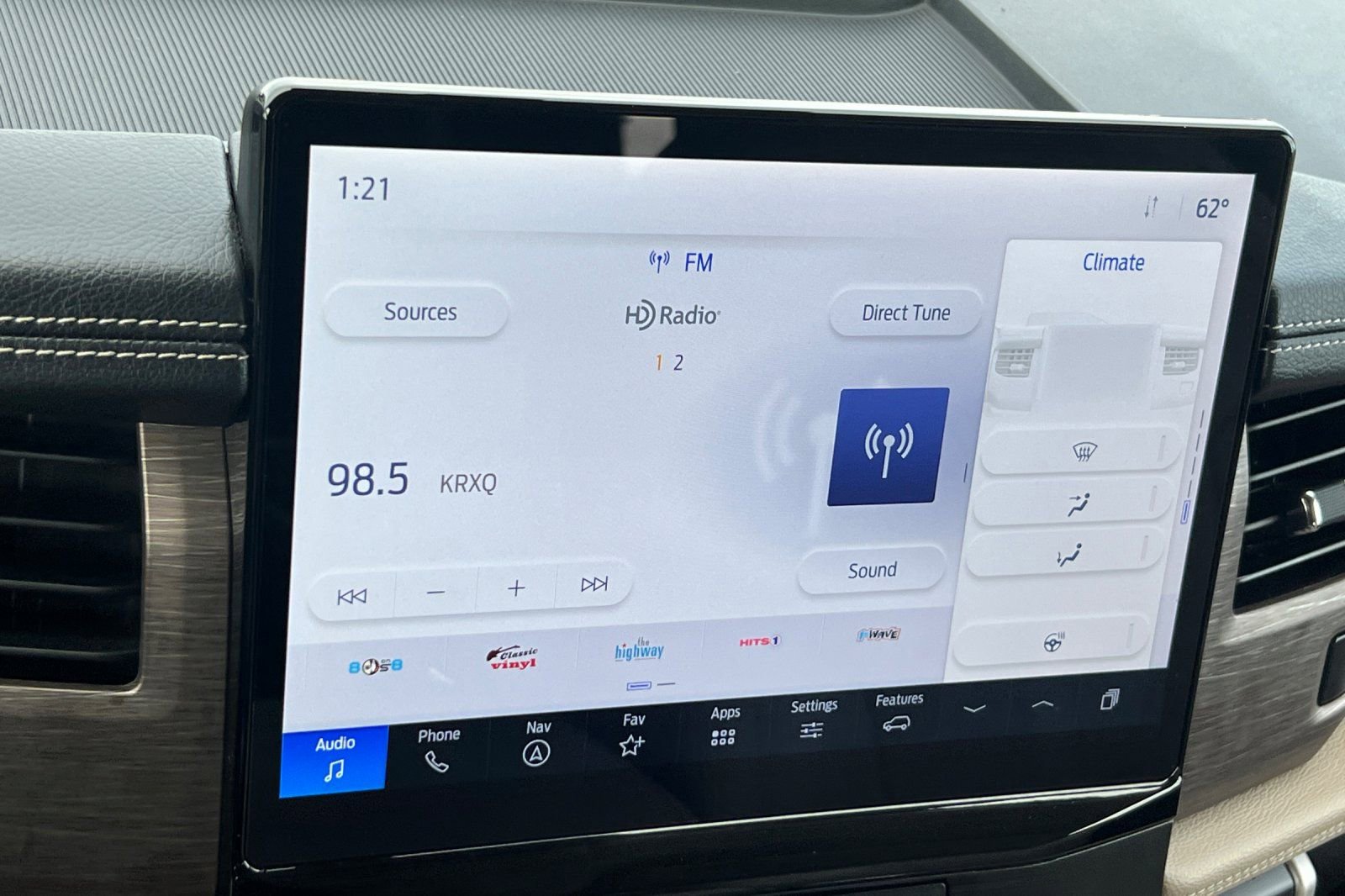 Certified 2024 Ford Expedition Limited image 21