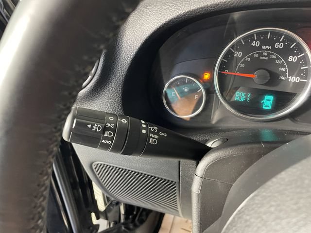 Used 2017 Jeep Wrangler Unlimited Sahara w/ Connectivity Group AWD/4WD image 13