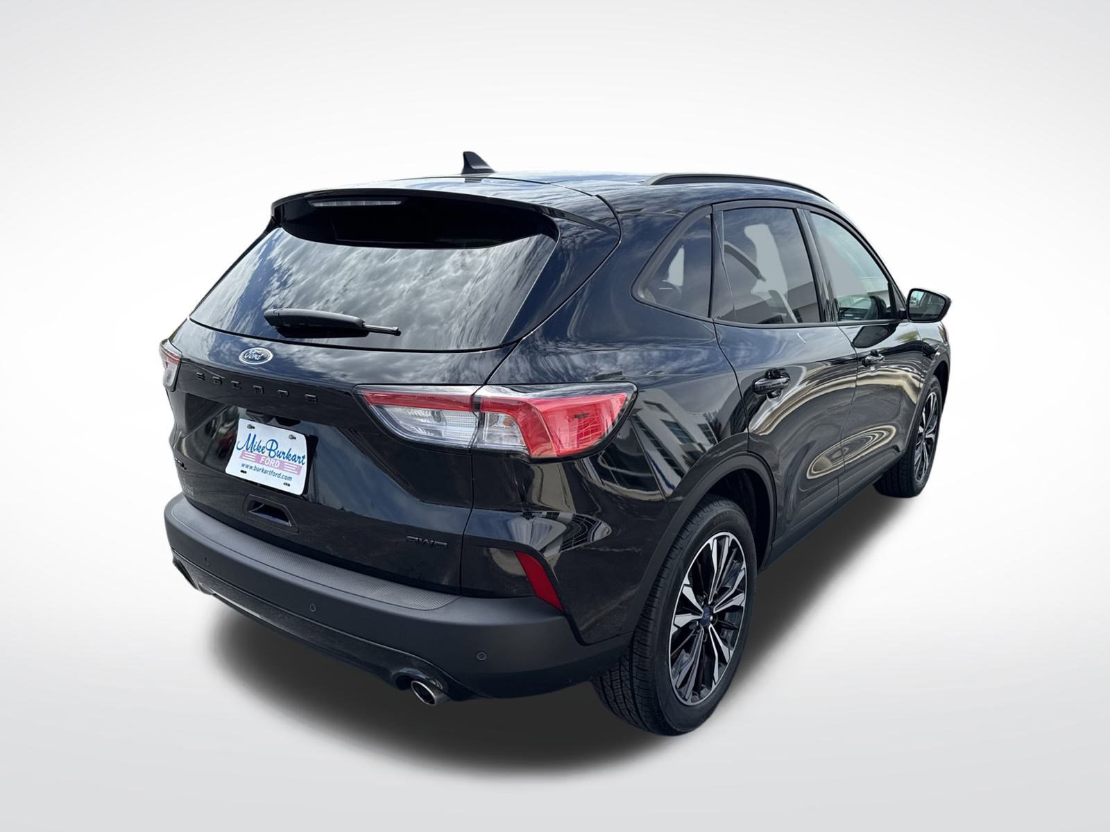 Certified 2022 Ford Escape SEL w/ SEL Stealth AWD Package image 4