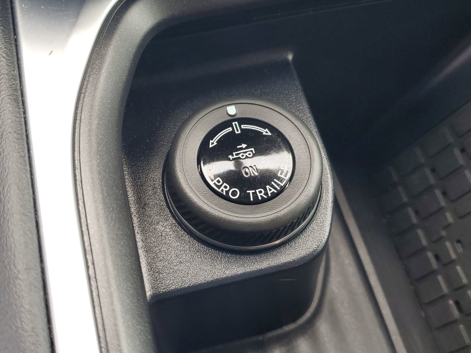 Certified 2025 Ford Expedition Platinum image 30