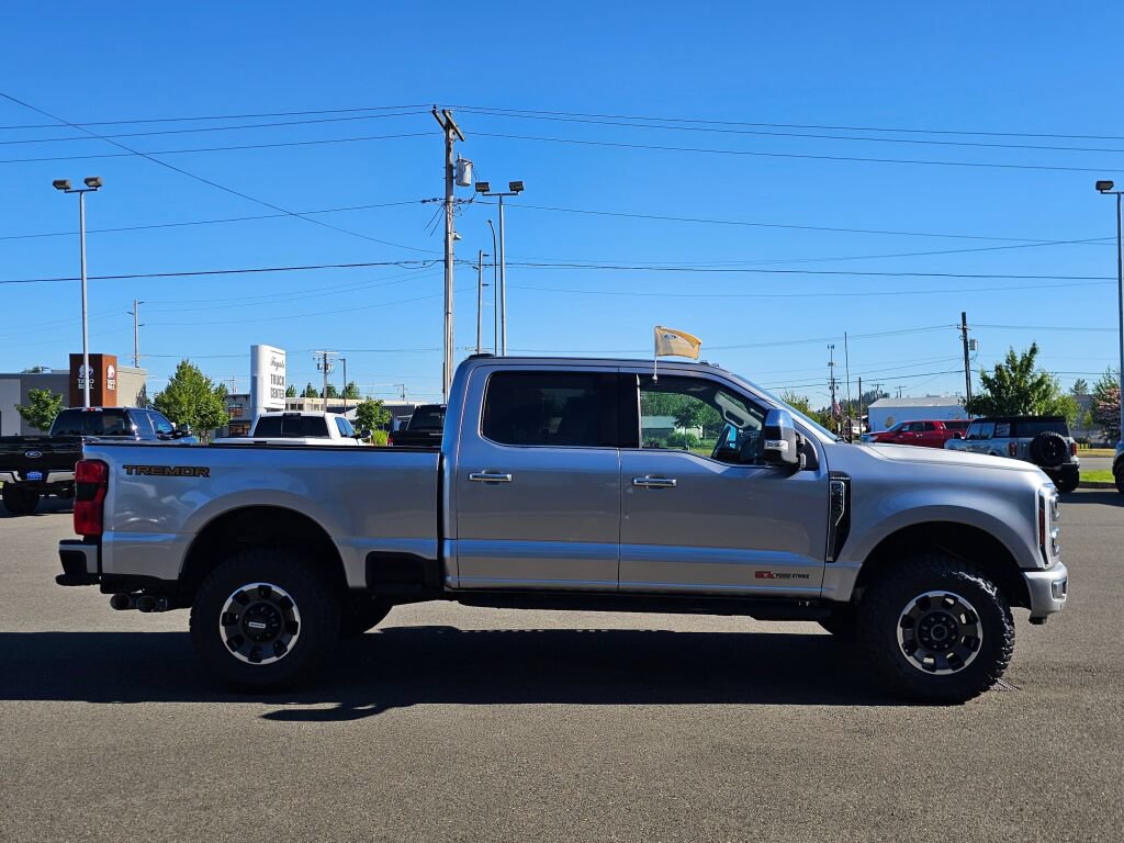 Certified 2024 Ford F350 Platinum w/ Tremor Off-Road Package AWD/4WD image 5