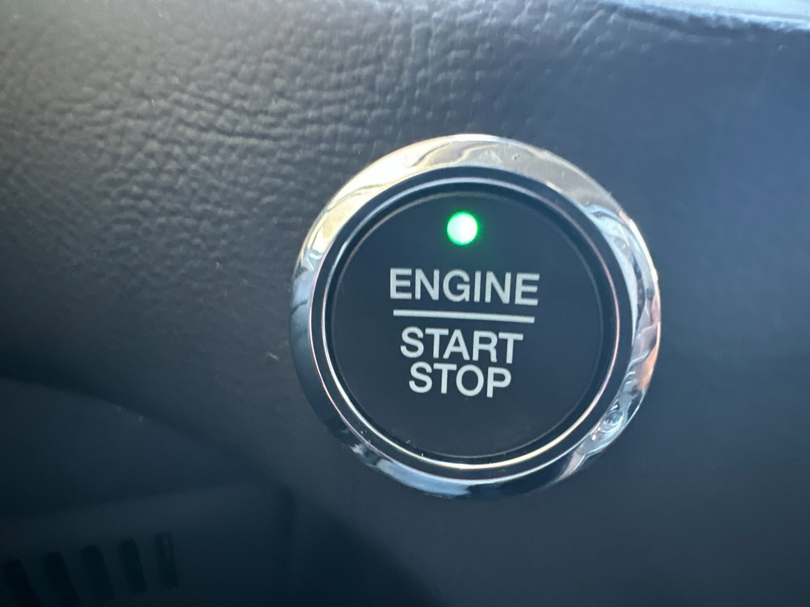 Certified 2022 Ford Edge SEL w/ Sport Appearance Package image 23