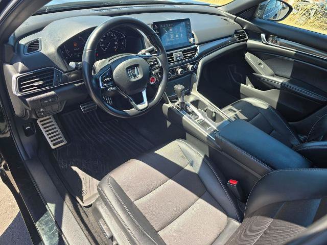 Used 2018 Honda Accord Sport image 2