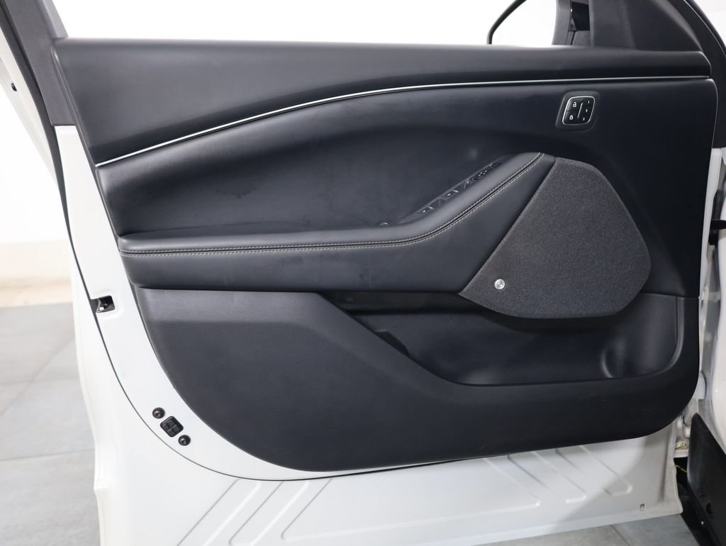 Certified 2021 Ford Mustang Mach-E Premium image 9