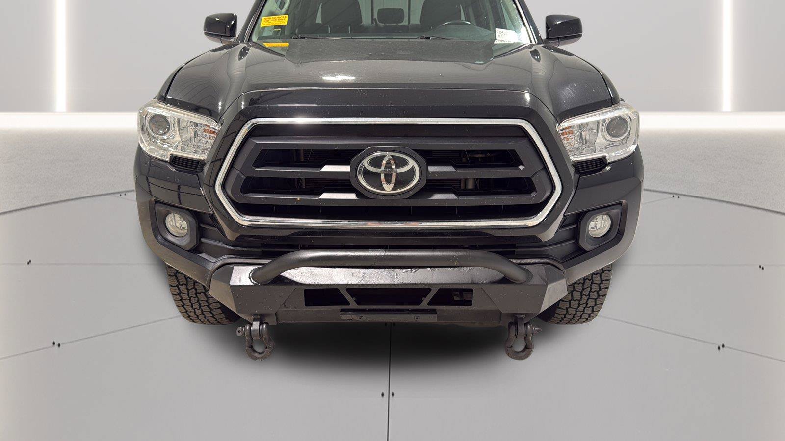 Used 2020 Toyota Tacoma SR5 AWD/4WD image 32