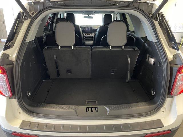 Certified 2024 Ford Explorer XLT w/ Equipment Group 202A image 31