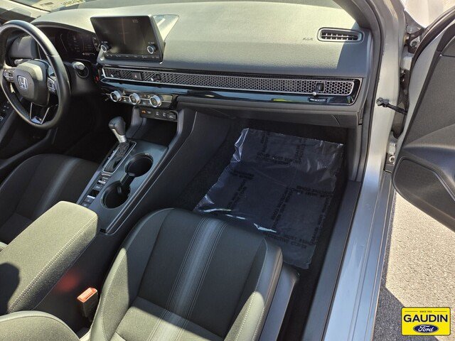 Used 2025 Honda Civic Sport image 25