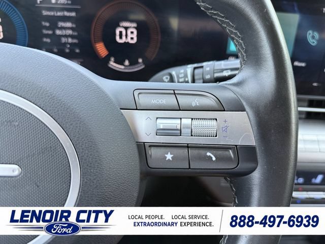 Used 2025 Hyundai Kona SEL FWD image 21