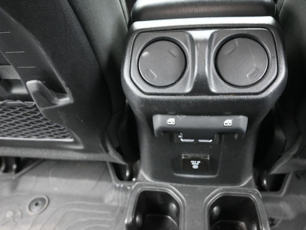 Used 2022 Jeep Gladiator Mojave w/ Cold Weather Group image 31