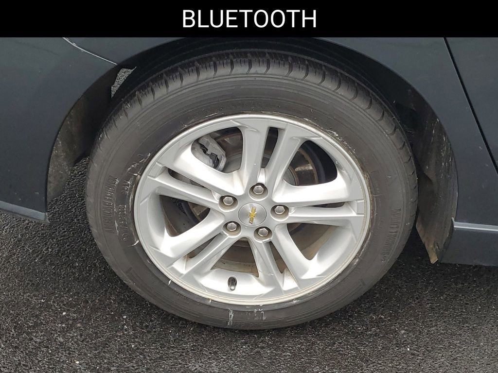 Used 2017 Chevrolet Cruze LT w/ RS Package image 5