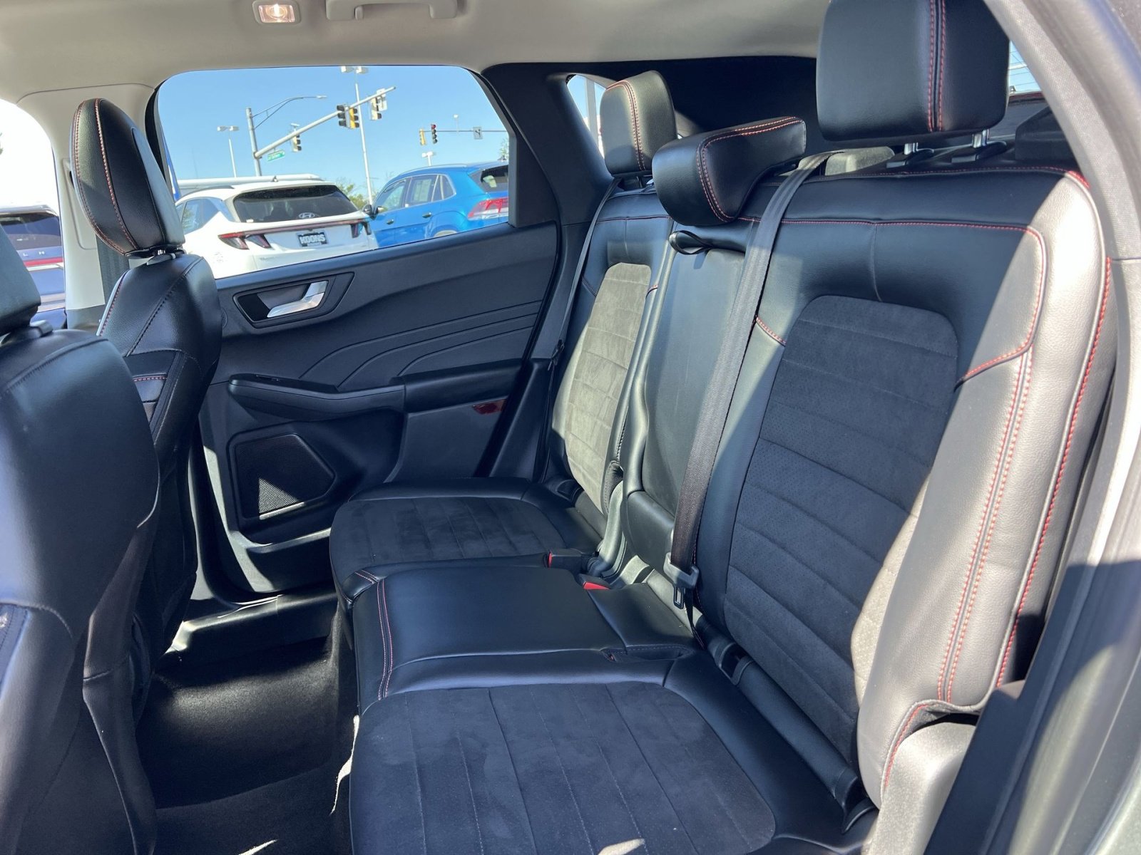 Certified 2022 Ford Escape SEL w/ SEL Stealth AWD Package image 25